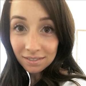 Meet your Posher, Carissa